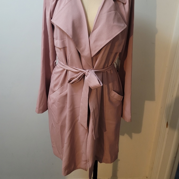 Fashion Nova Jacket - Picture 2 of 3